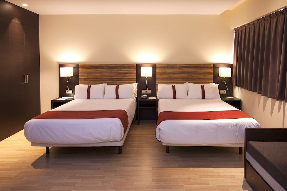 Hotel Port Elche Family Room (2 Adults + 2 Children)