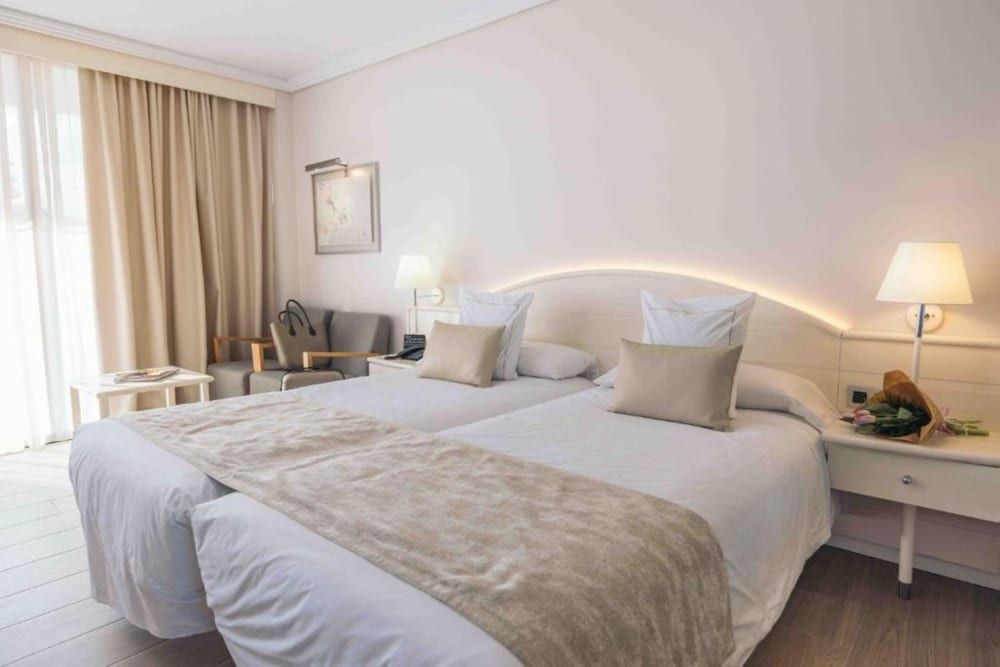 Superior Double Room, Balcony, Canal View