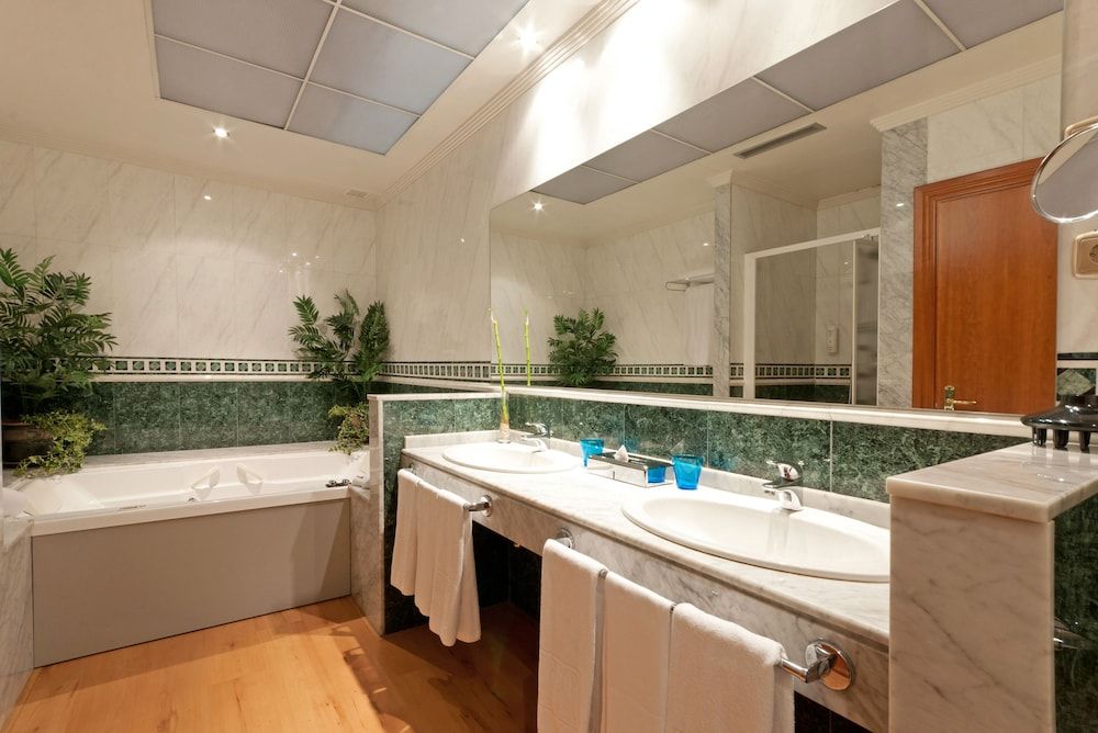 Hotel Zentral Gijón Rey Pelayo Suite 4