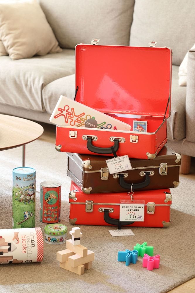 Ciutat De Girona Family Room (4 people) 5