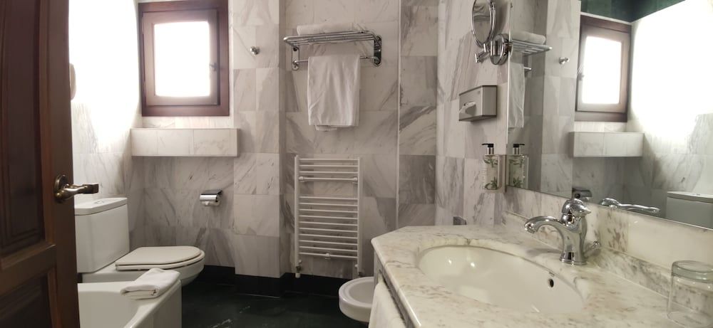 Sercotel Palacio De Los Gamboa Classic Room 6