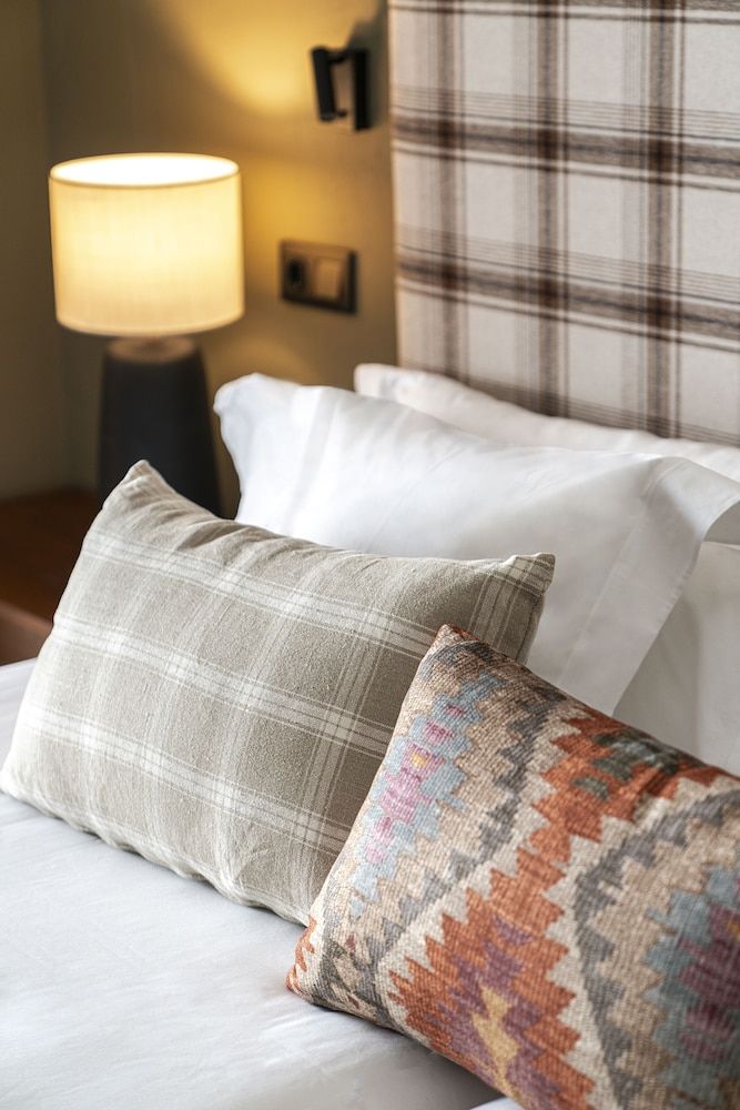 Superior Room, Mountain View (2 adults)