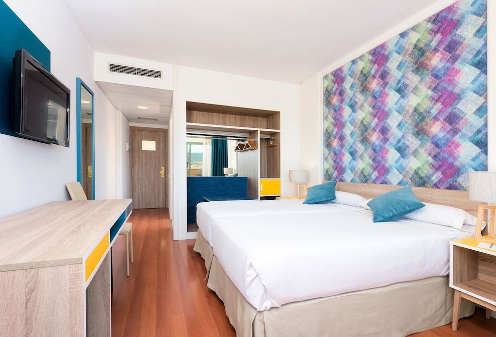 Standard Room, 1 Queen Bed