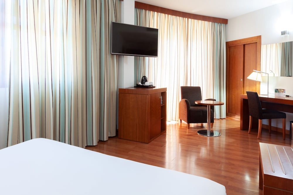 Senator Huelva Hotel Superior Double Room 8