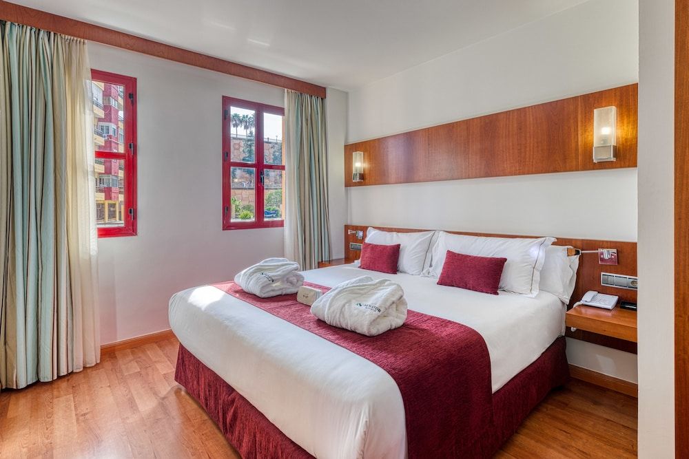 Senator Huelva Hotel Junior Suite