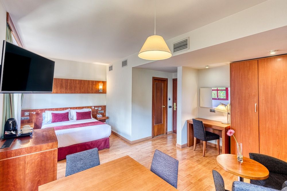 Senator Huelva Hotel Superior Double Room 3