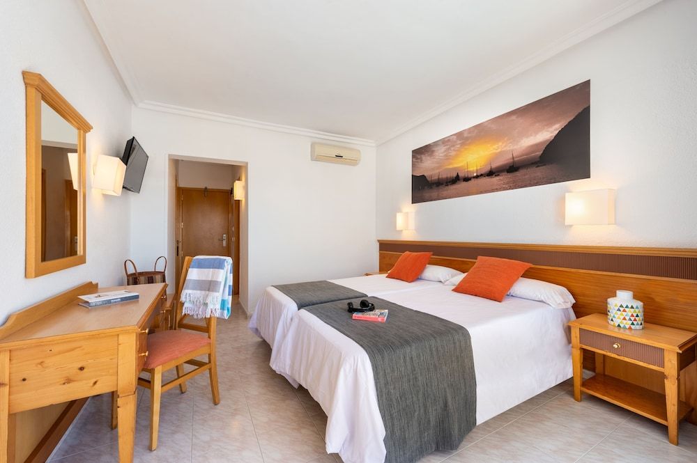Hotel Vibra Mare Nostrum Twin Room 4
