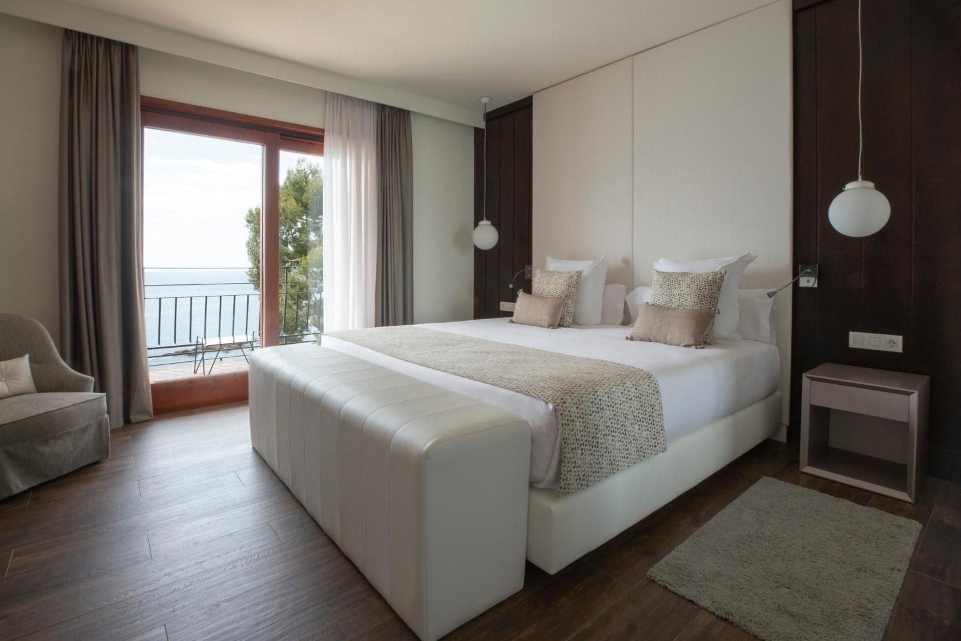 Deluxe Double Room with Sea View