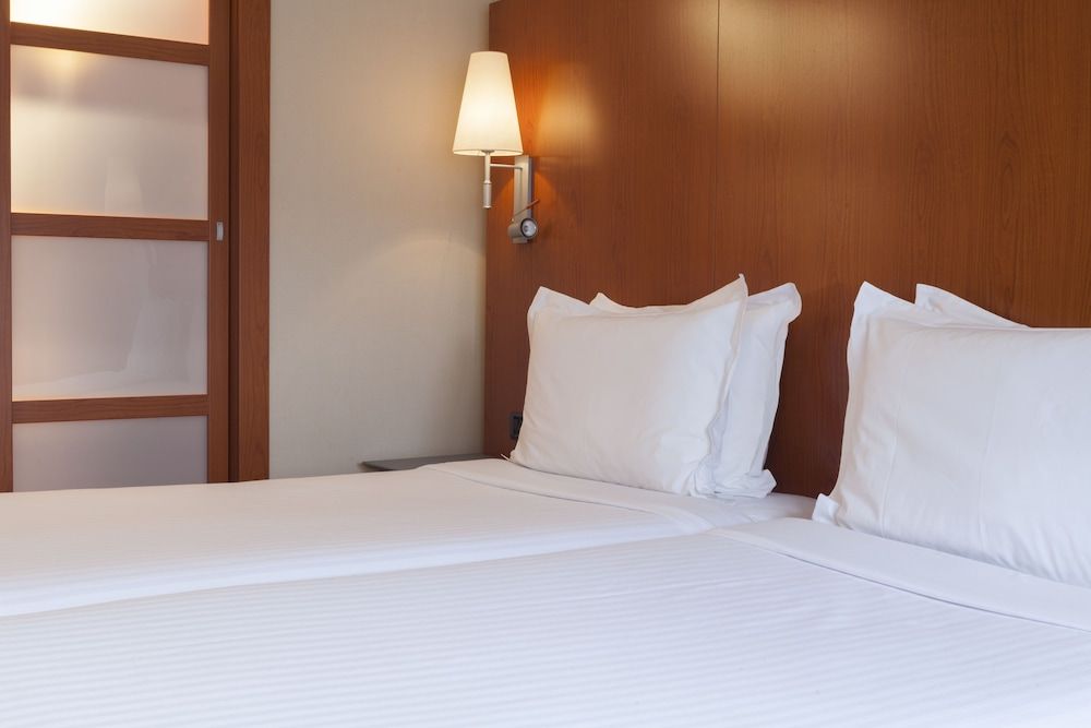 AC Hotel Aravaca by Marriott Standard Room, 2 Twin Beds, Non Smoking 2