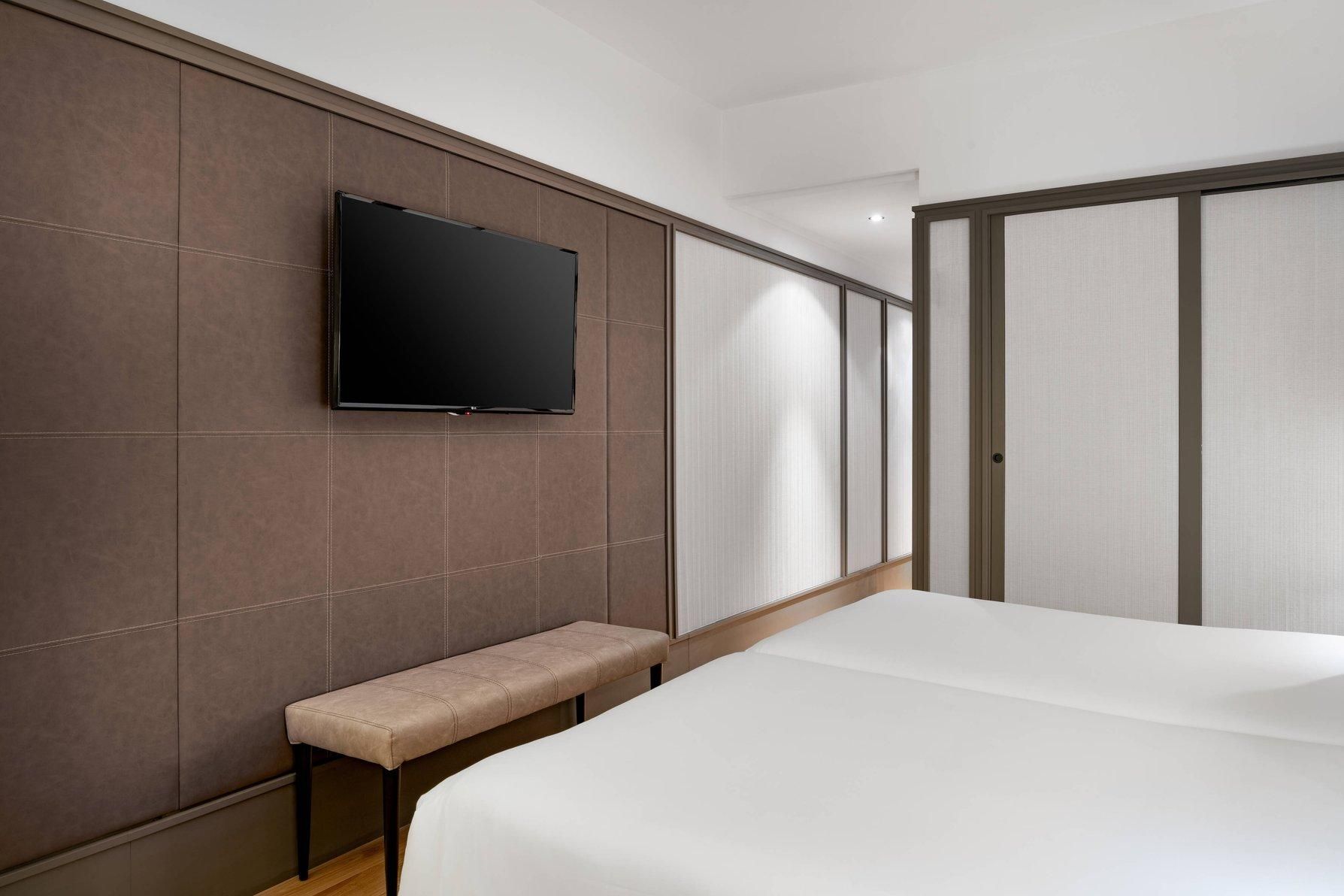 undefined AC Hotel Avenida de América by Marriott 10