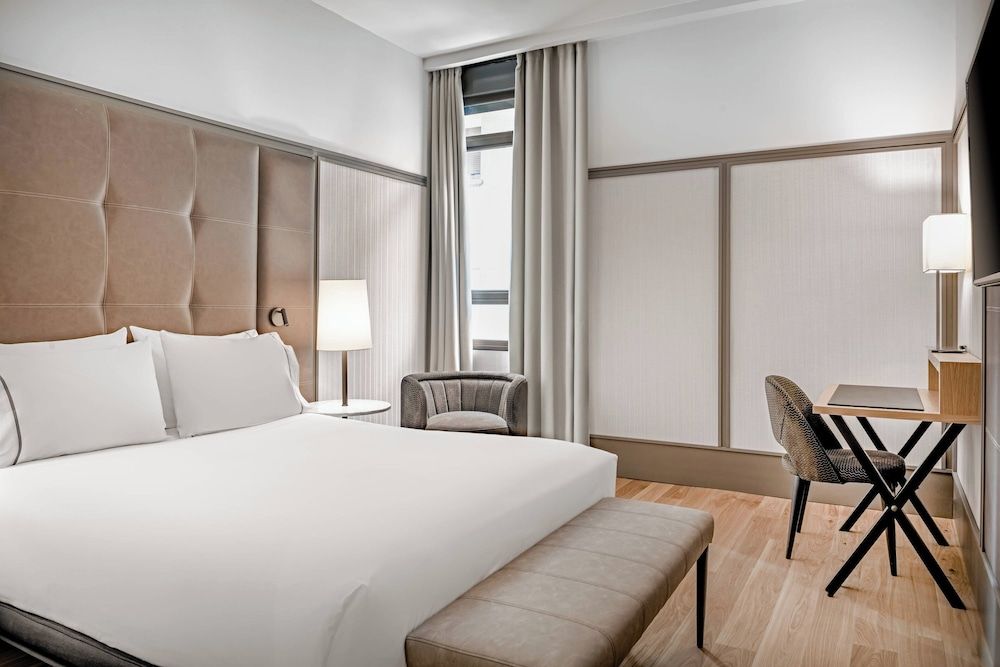 AC Hotel Avenida de América by Marriott Standard Room, 1 Queen Bed