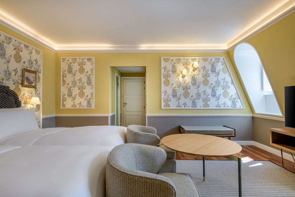 Santo Mauro, a Luxury Collection Hotel, Madrid Deluxe Room 3