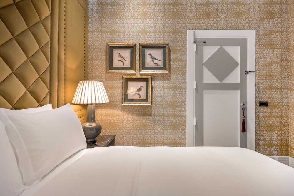 Santo Mauro, a Luxury Collection Hotel, Madrid Deluxe Room, Non Smoking 4