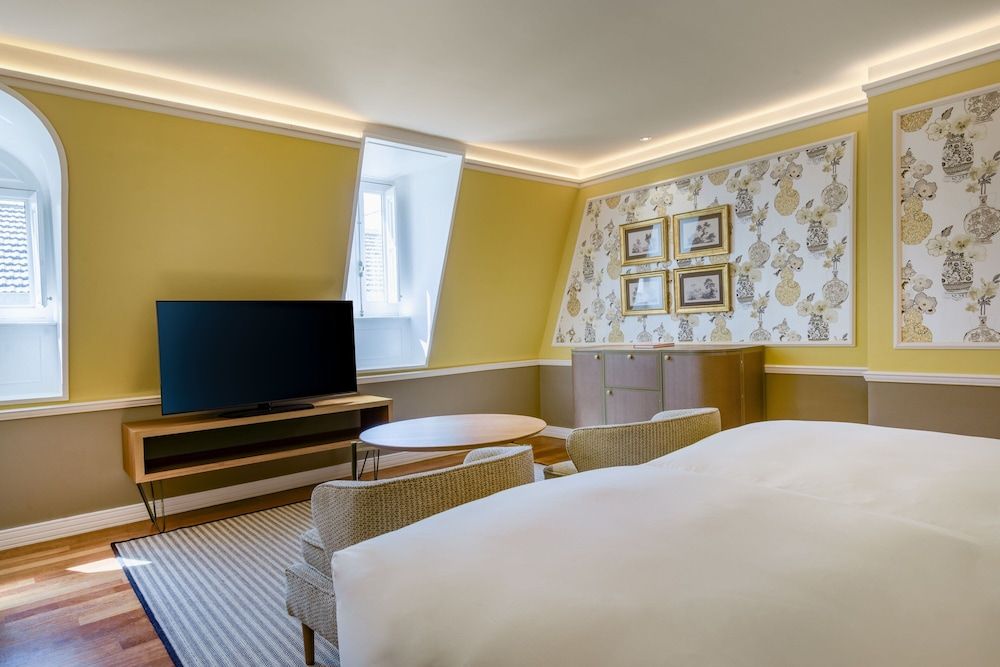 Santo Mauro, a Luxury Collection Hotel, Madrid Deluxe Room, Non Smoking 6