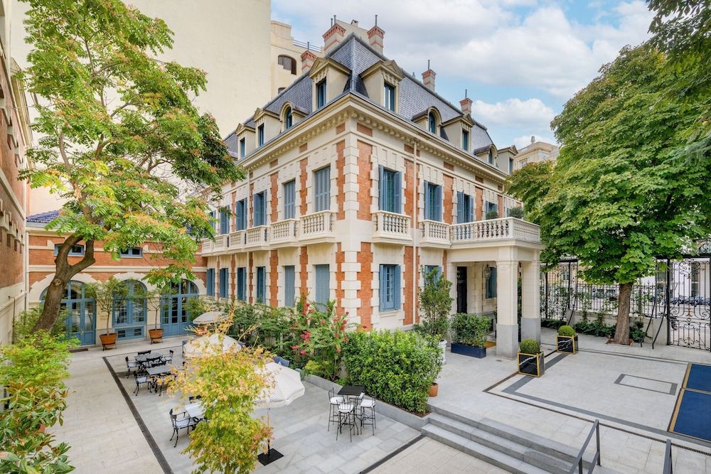 undefined Santo Mauro, a Luxury Collection Hotel, Madrid 7