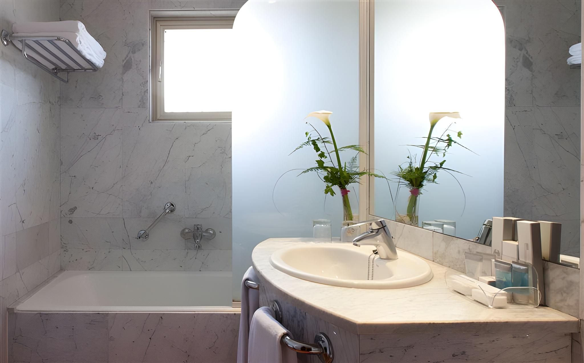 undefined Hotel Agumar Atocha 7