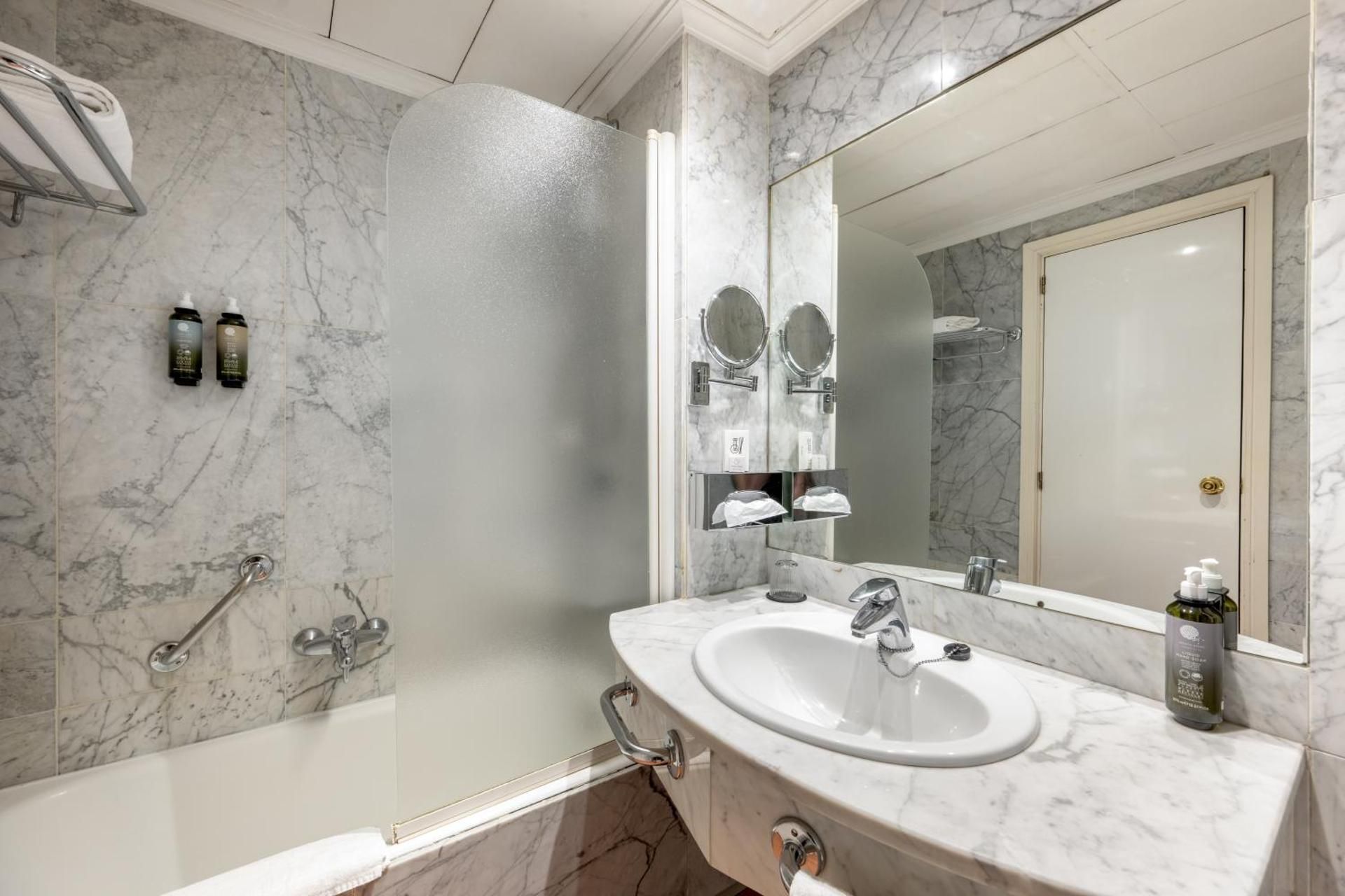 undefined Hotel Agumar Atocha 7