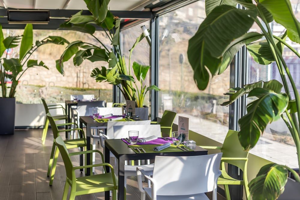 undefined Hotel Zentral Castellana Norte 9