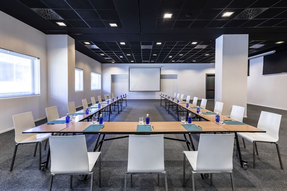 undefined Hotel Zentral Castellana Norte 8