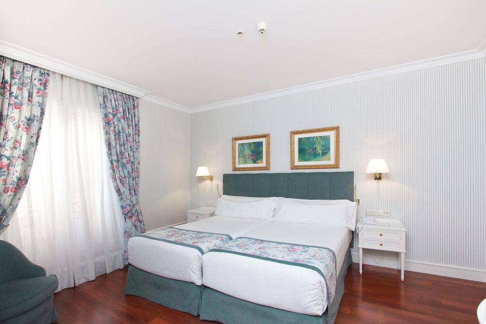Hotel Atlantico Madrid Standard Double or Twin Room 5
