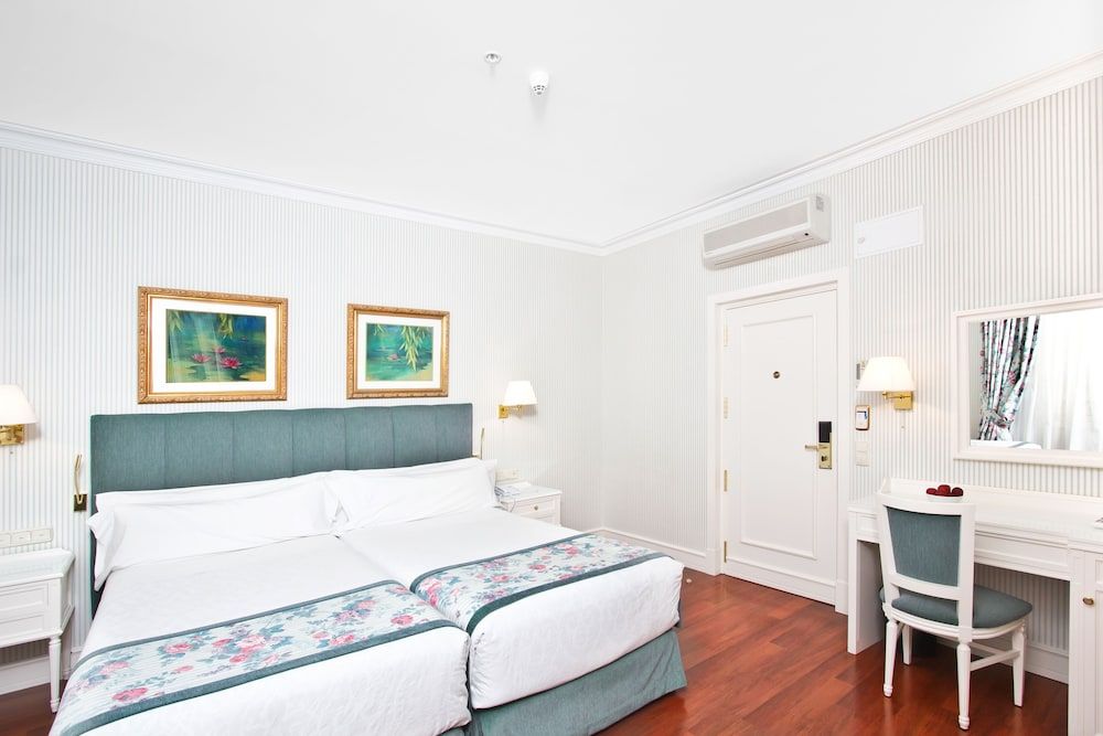 Hotel Atlantico Madrid Standard Double or Twin Room 6