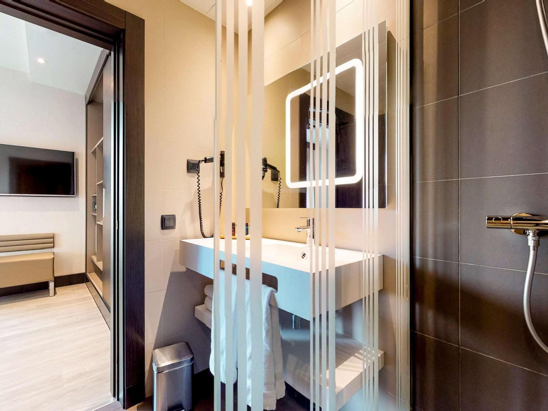 undefined Novotel Madrid Center 10