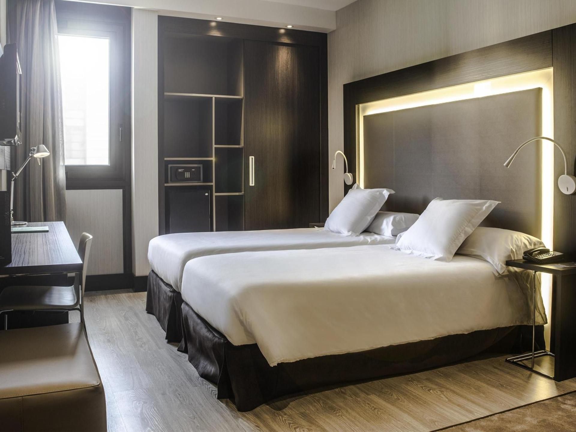 Standard Room with twin beds