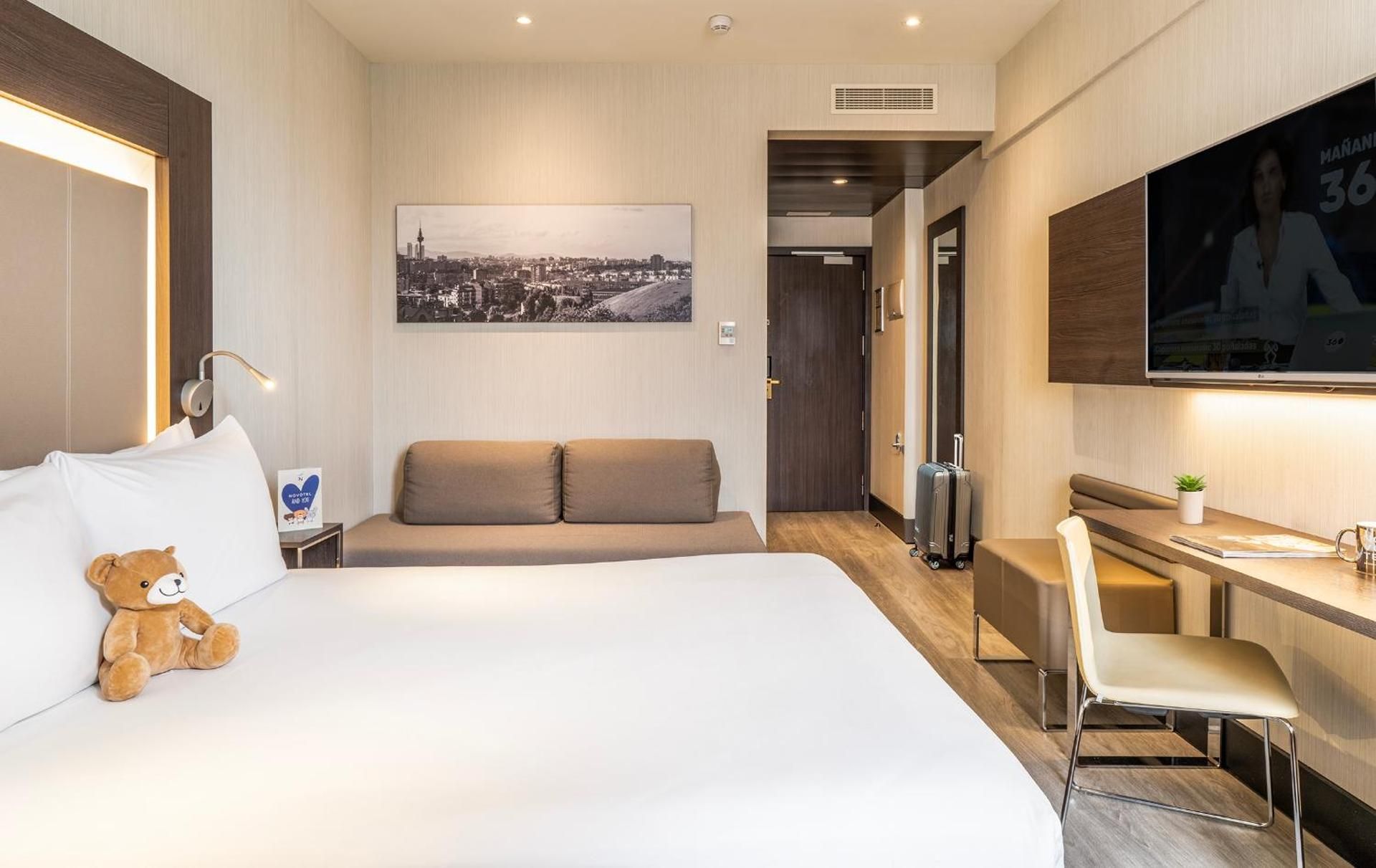 undefined Novotel Madrid Center 8