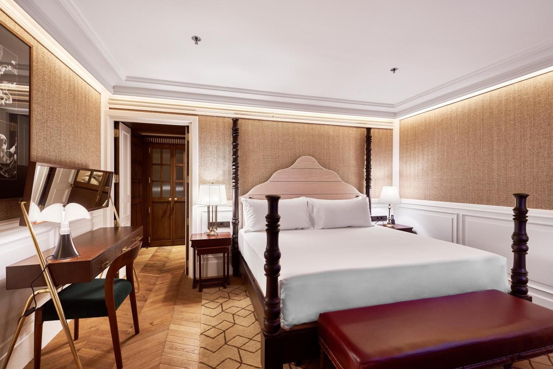 Suite with Garden View