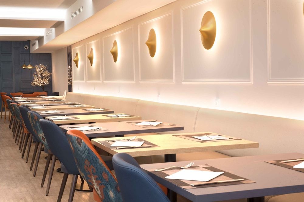undefined Hotel Gran Versalles 7