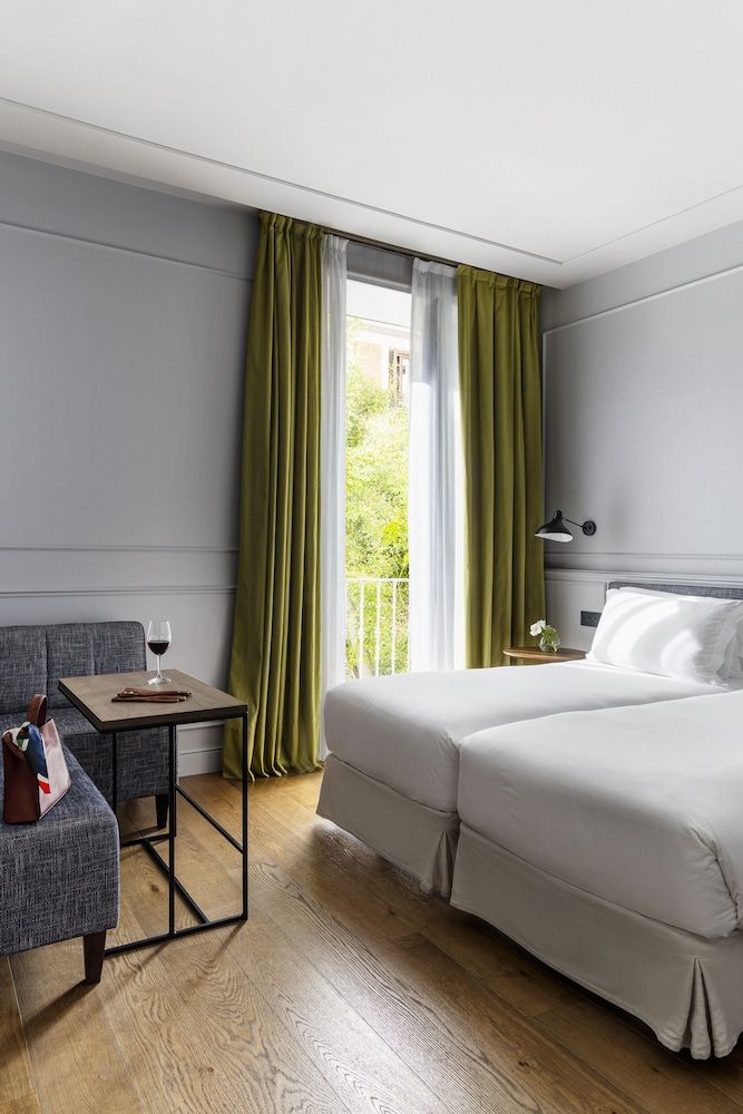 Tótem Madrid Hotel Deluxe Room