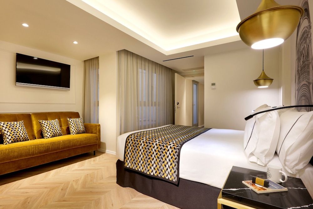 Eurostars Madrid Gran Vía Double or Twin Room 4