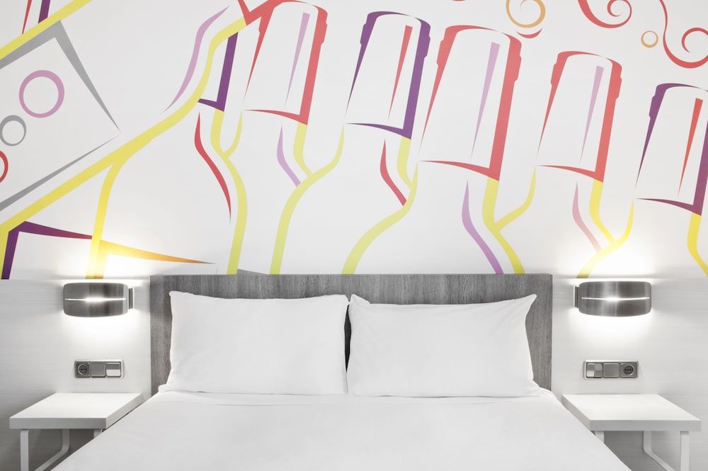 Hotel ibis Styles Madrid Prado Standard Room, 1 Queen Bed 2