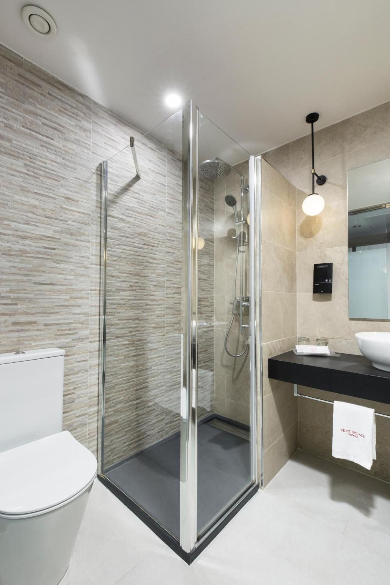 undefined Petit Palace Triball 7