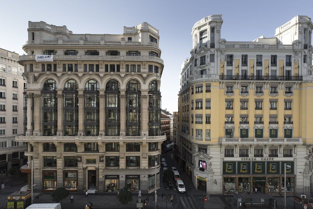 undefined Petit Palace Triball 2