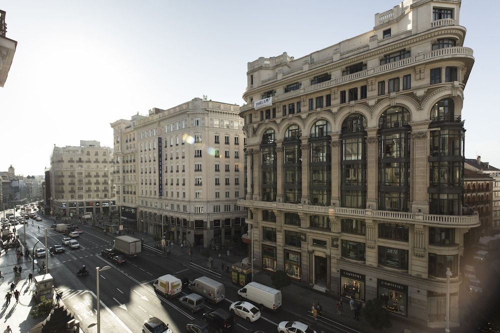 undefined Petit Palace Triball 4