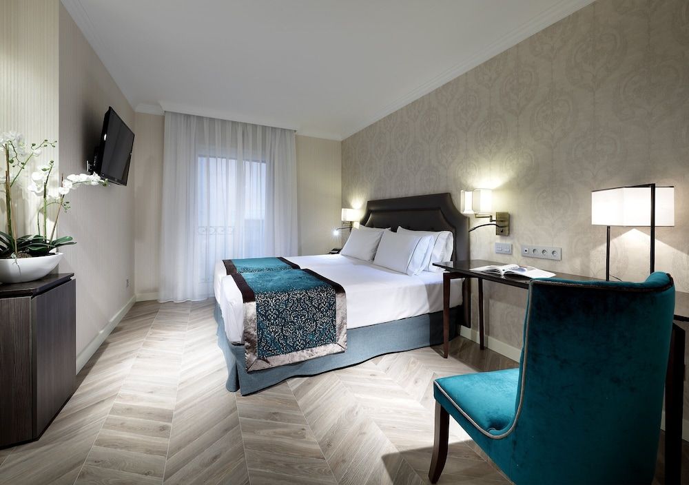 Eurostars Casa de la Lírica Double or Twin Room 4