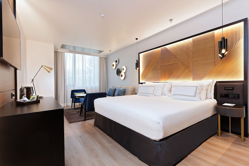 Melia Avenida América Premium Room 3