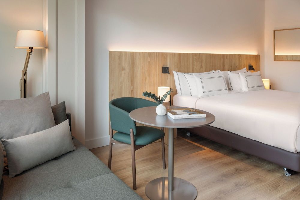undefined Melia Madrid Barajas 3