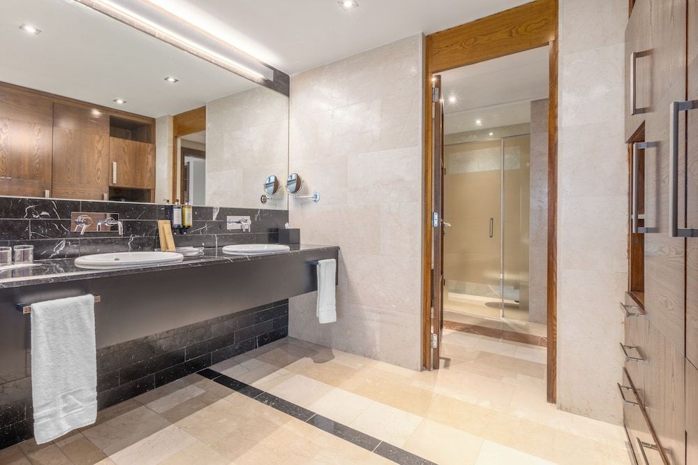 undefined Eurostars Suites Mirasierra 7