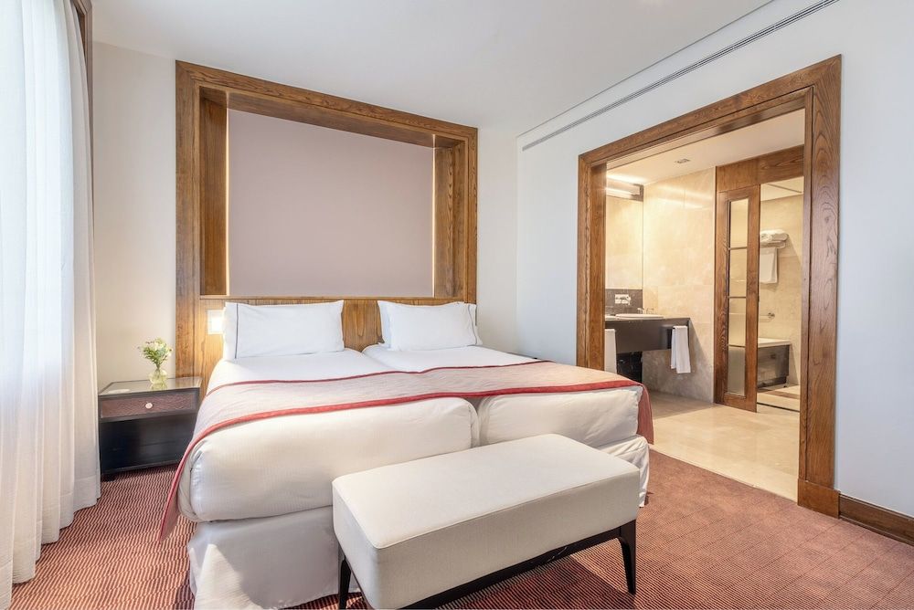 undefined Eurostars Suites Mirasierra 8