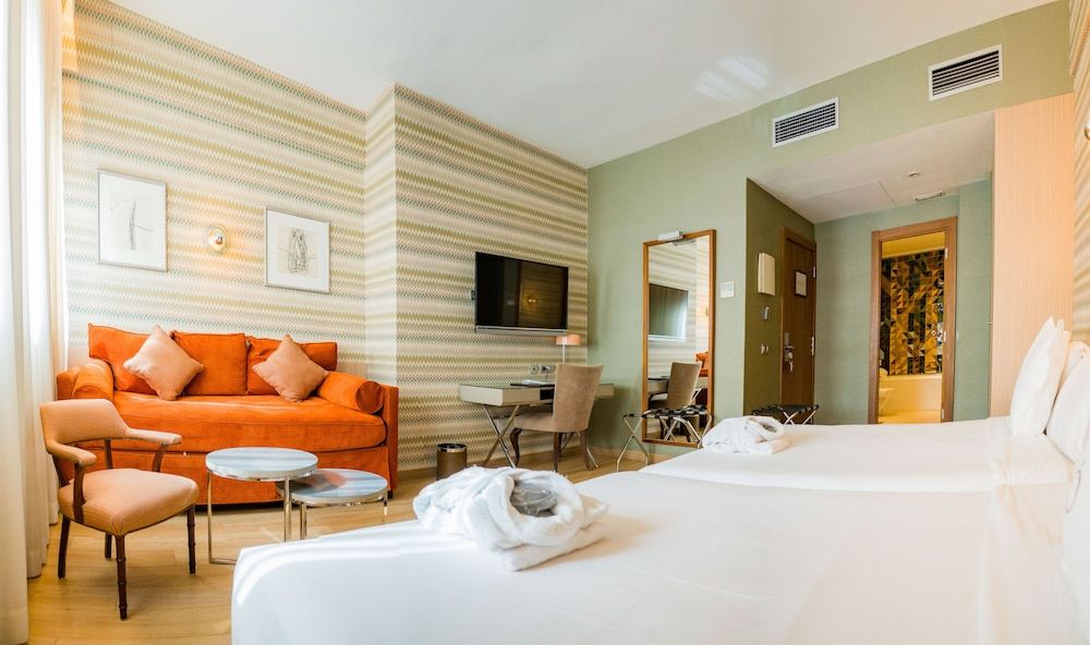 undefined Hotel Ópera