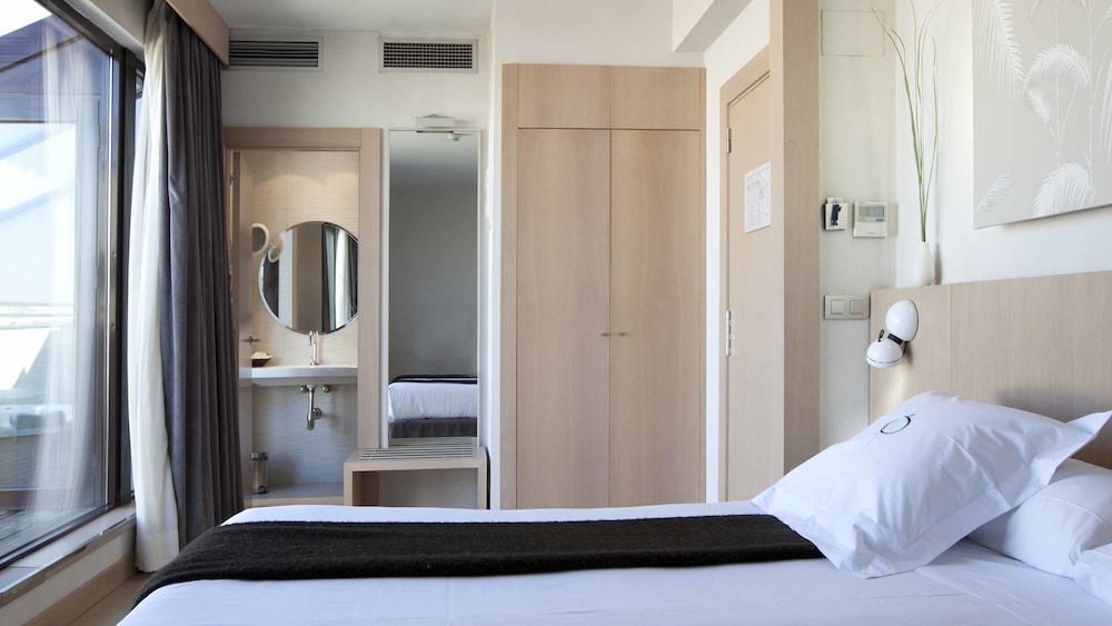 undefined Hotel Ópera 3