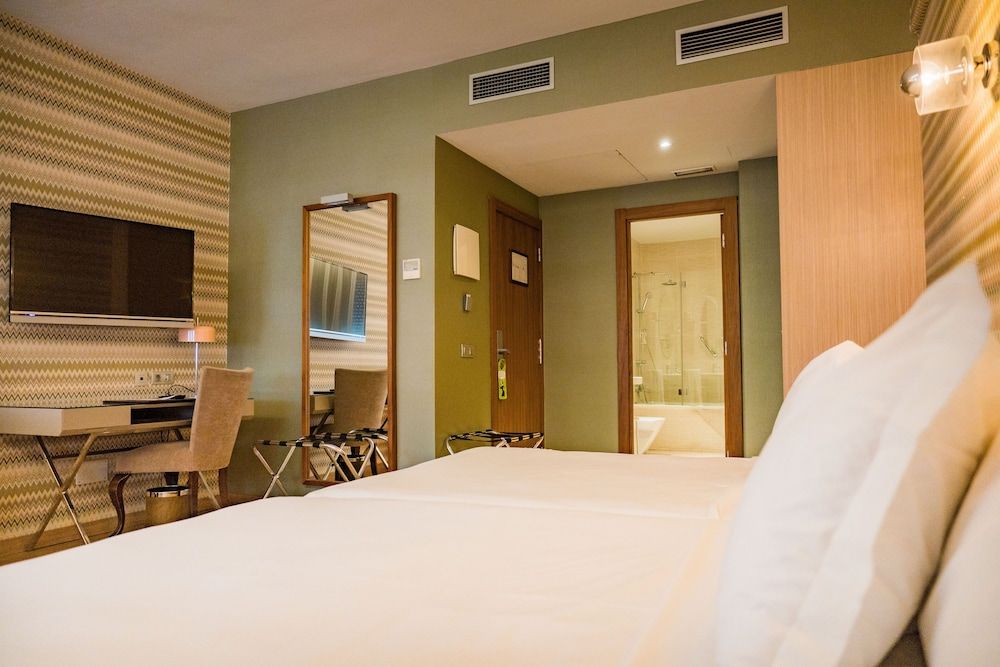 undefined Hotel Ópera