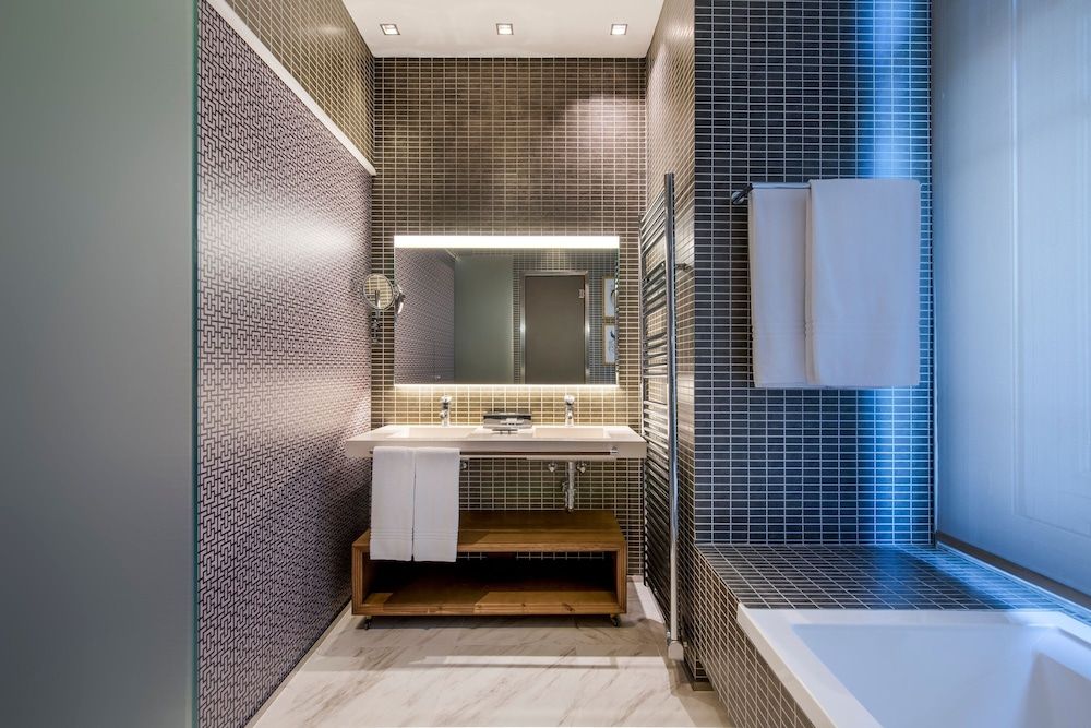 Hotel Palacio Del Retiro, Autograph Collection Deluxe Room, 1 King Bed, Non Smoking 6