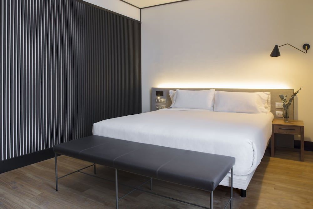 ICON Embassy Standard Double Room 2