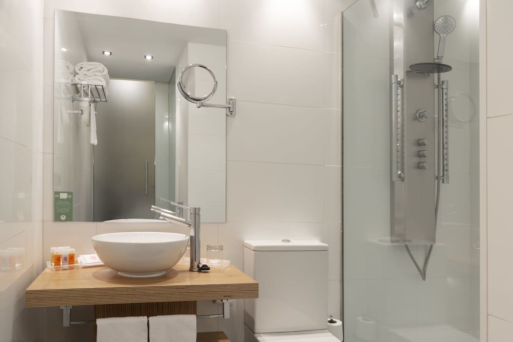 Petit Palace Plaza del Carmen Standard Double Room 3