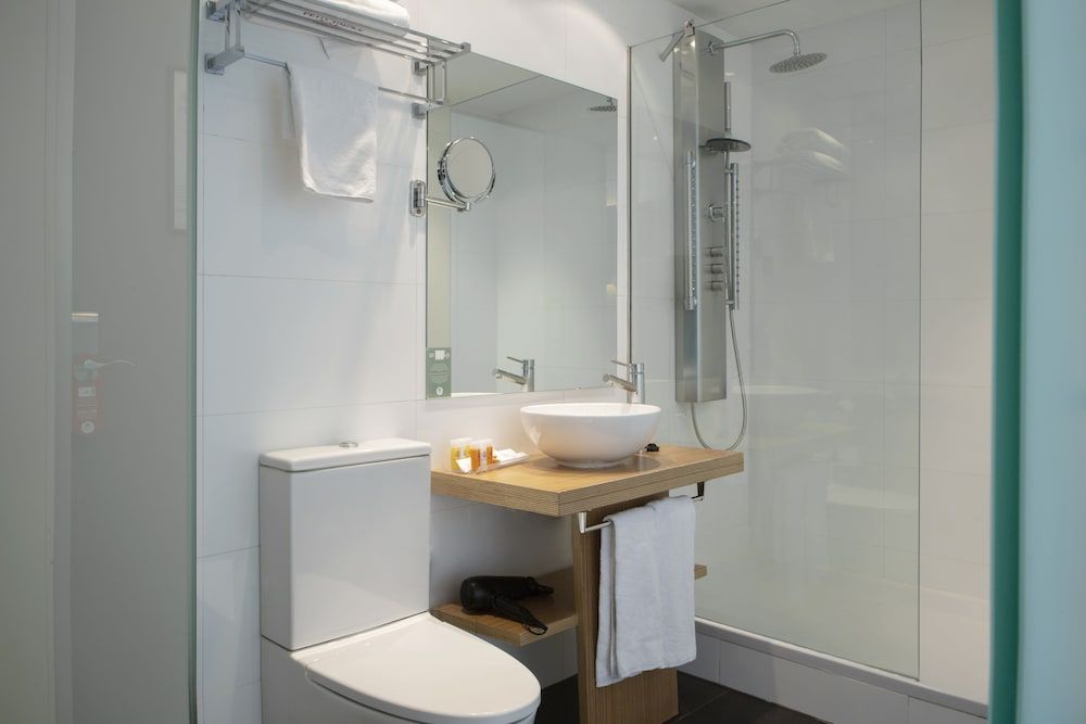 Petit Palace Plaza del Carmen Standard Double Room 2