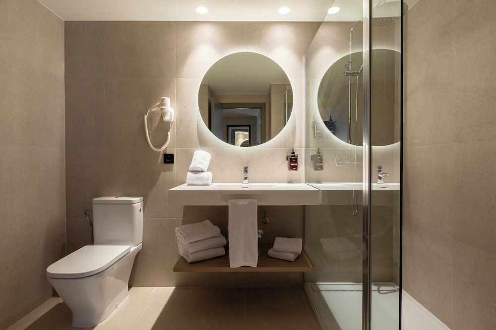 Acta Piramides Superior Double Room 11