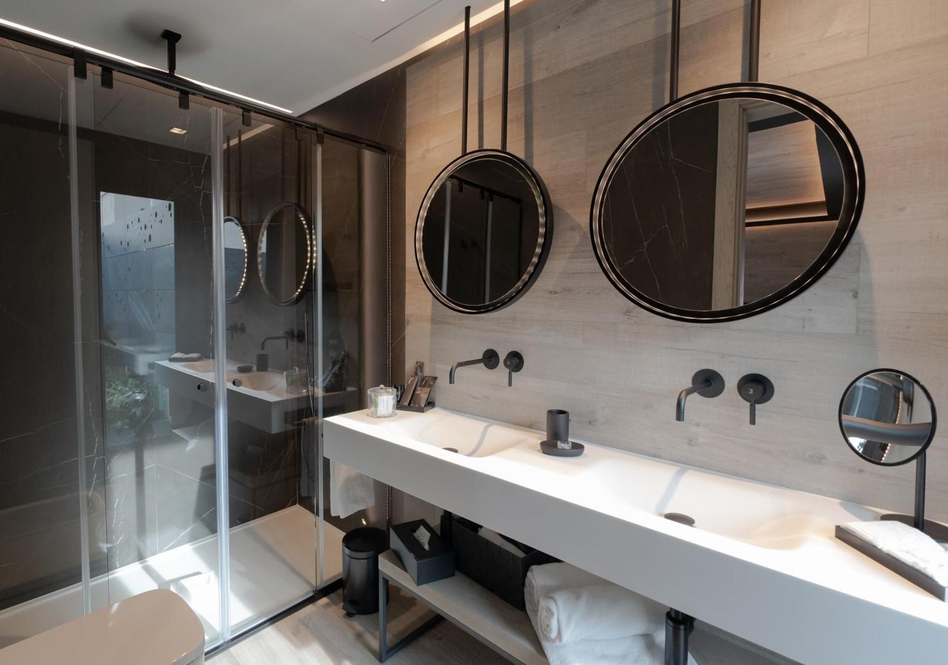 Penthouse Room with Terrace and Jacuzzi